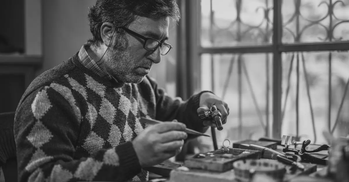 Explorez les métiers de l'horlogerie et leurs subtilités